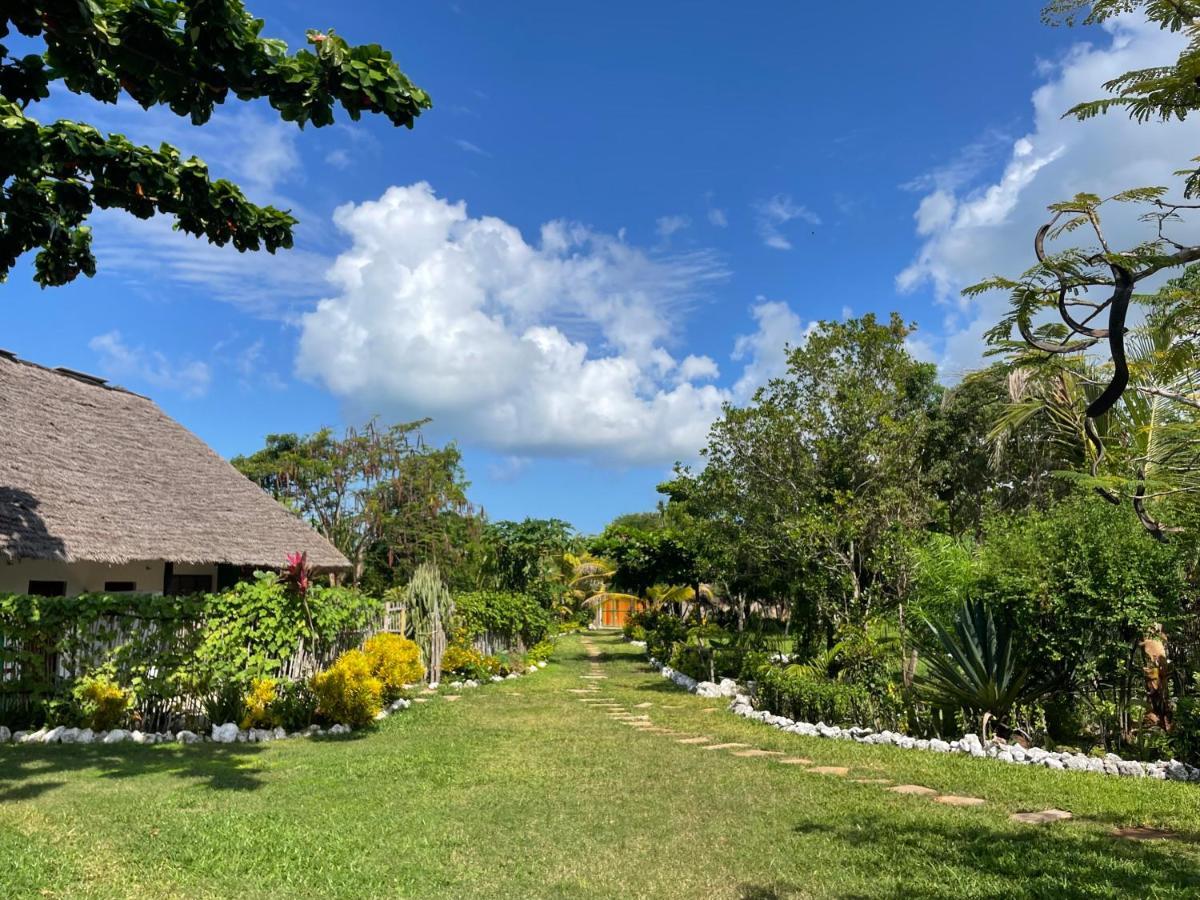 Botanica Eco Lodge Michamvi Kae Екстер'єр фото